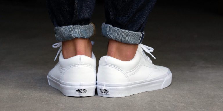 10 witte zomersneakers