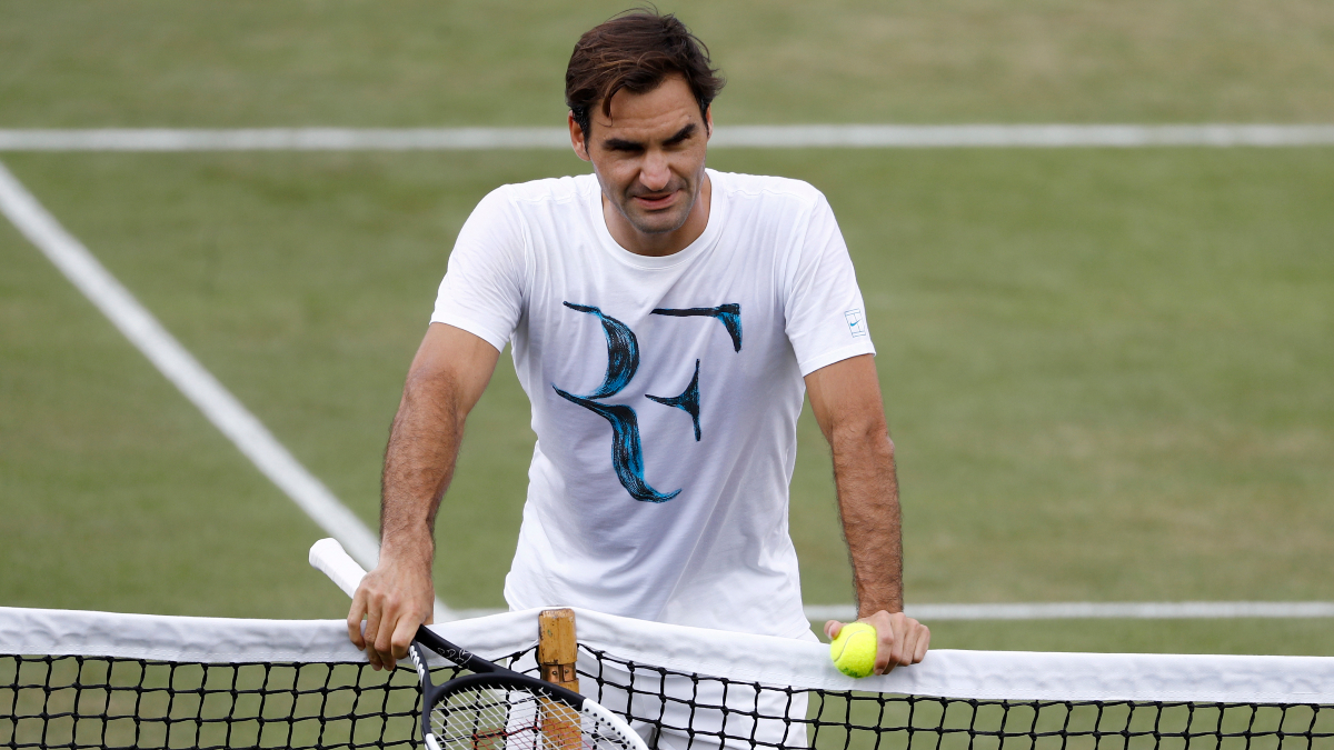 ontsnappen Voorwaardelijk Perforeren Roger Federer krijgt RF-logo terug van Nike en nu kan Uniqlo zich uitleven