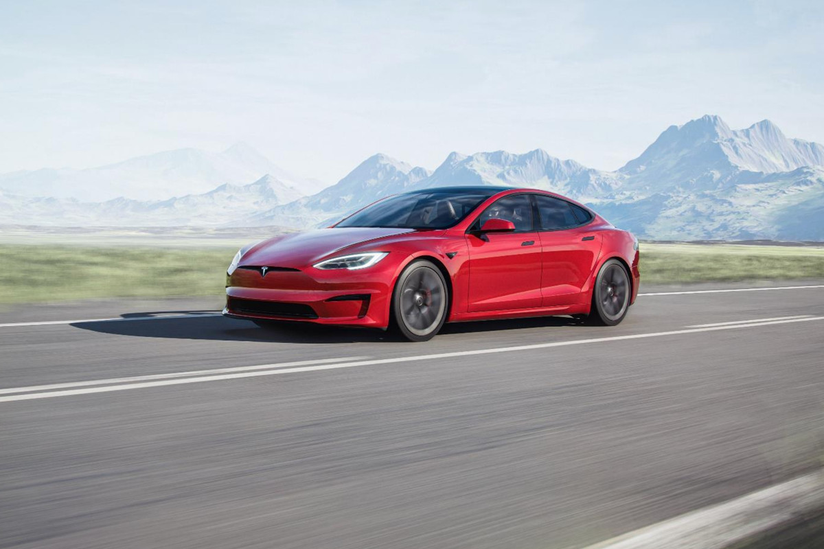 Graden Celsius gebroken Snel Tesla onthult nieuwe Model S met ongekende range en bizarre acceleratie