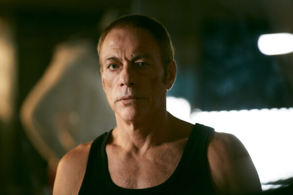 Netflix dropt trailer voor brute actiefilm met actieheld Jean-Claude Van Damme The Last Mercenary