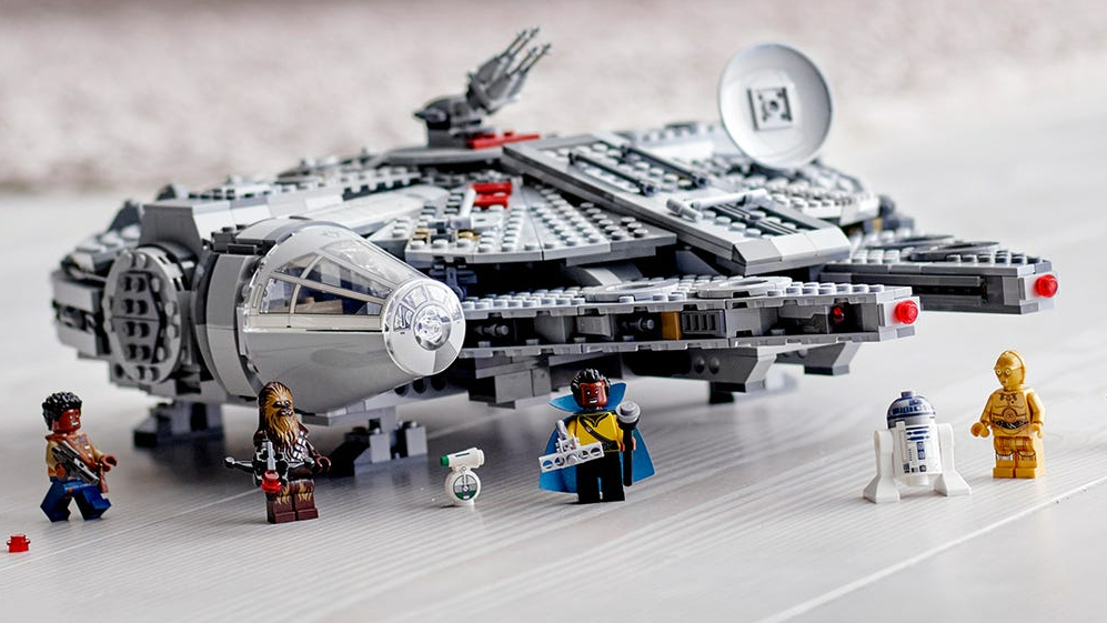 Reinig de vloer Wereldwijd racket LEGO viert Star Wars Day met tijdelijke gratis sets
